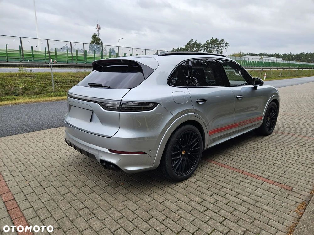 Porsche Cayenne GTS - 3