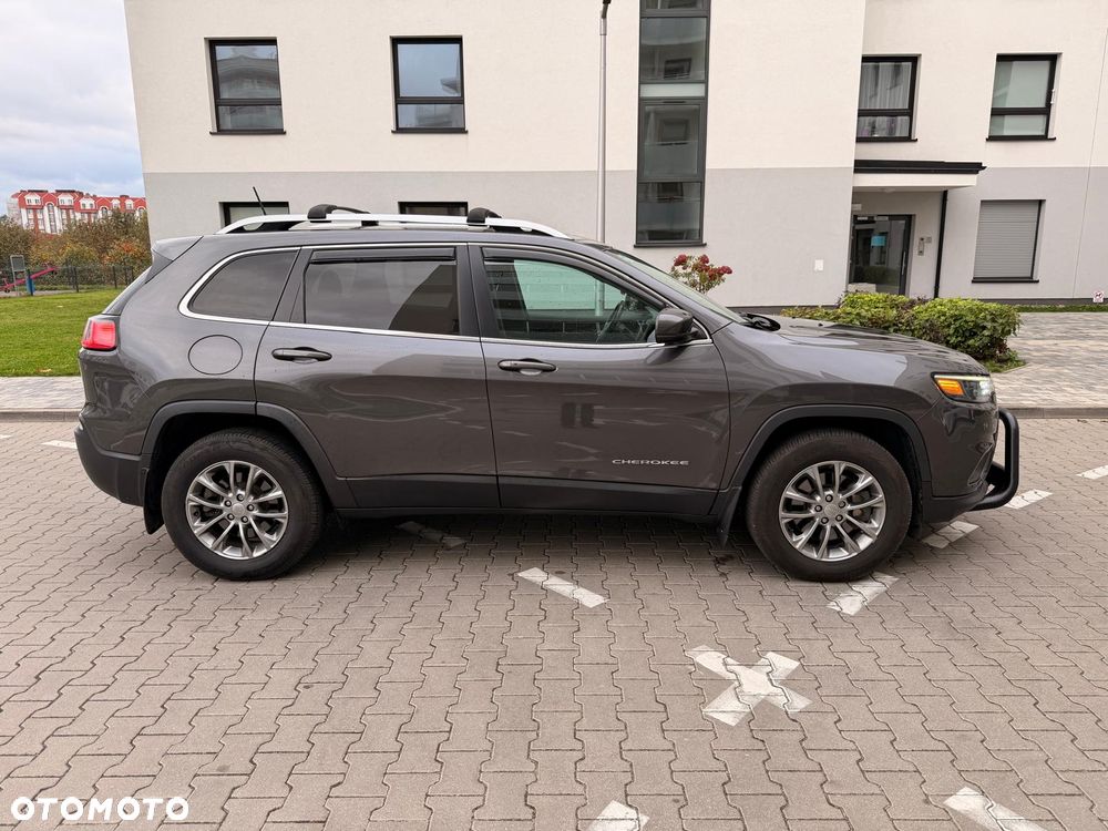 Jeep Cherokee - 7