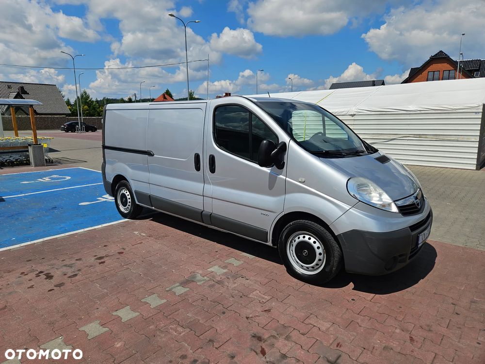 Opel Vivaro - 12