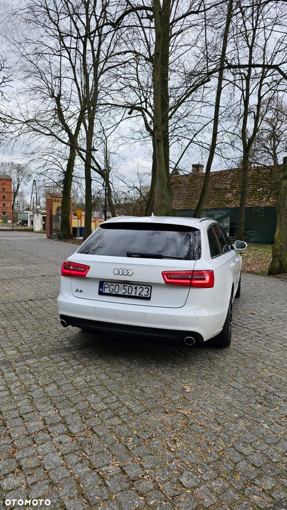 Audi A6 Avant - 14