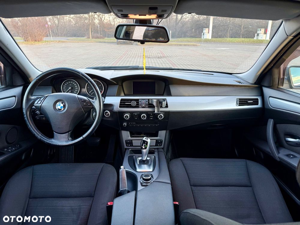 BMW Seria 5 520d - 12