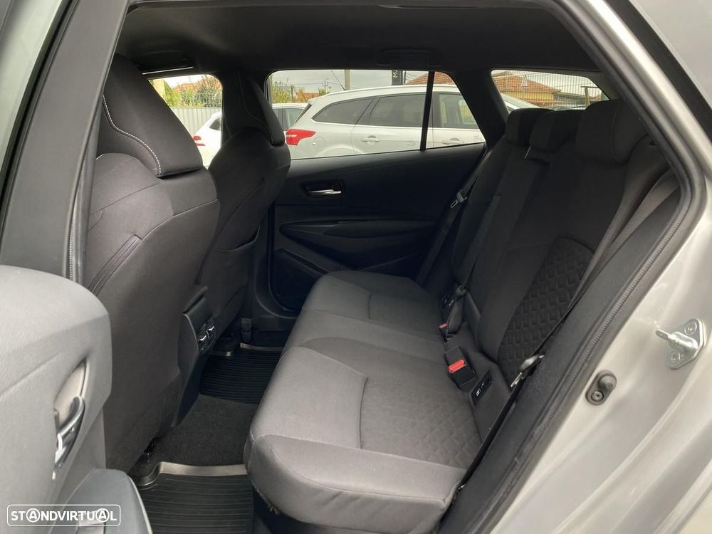 Toyota Corolla Touring Sports 1.8 Hybrid Comfort+P.Sport - 31