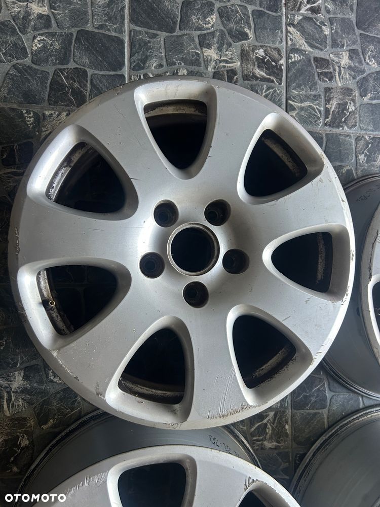 FELGI ALUMINIOWE AUDI Q7 18'' 7,5''x18 ET53 4L0601025E - 4