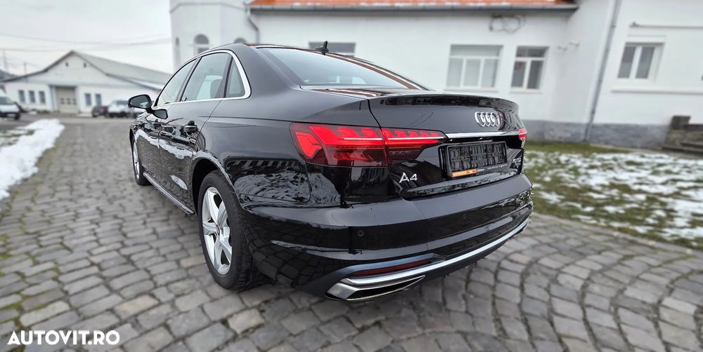 Audi A4 40 TDI quattro S tronic Advanced - 9
