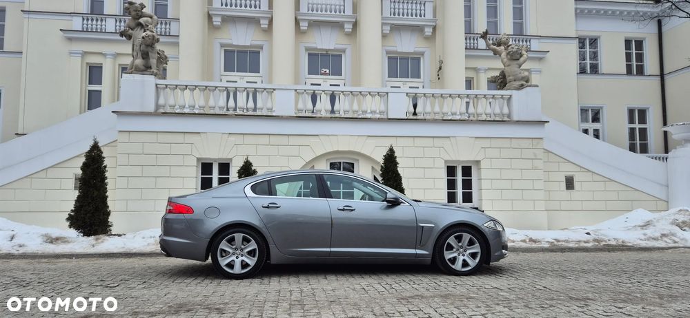 Jaguar XF 3.0 V6 D Luxury - 1