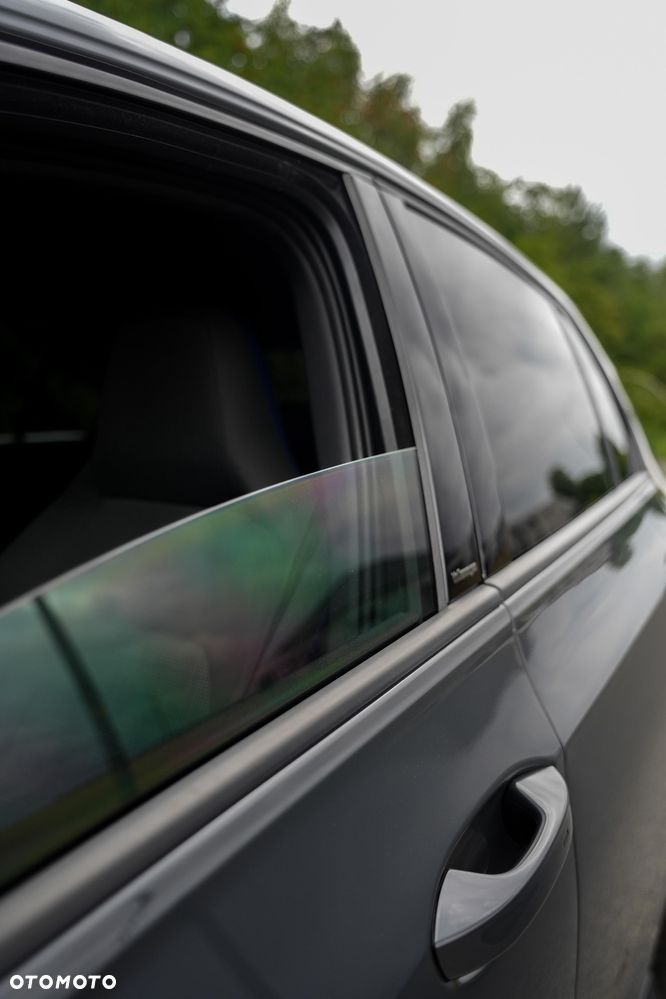 Volkswagen Golf - 10