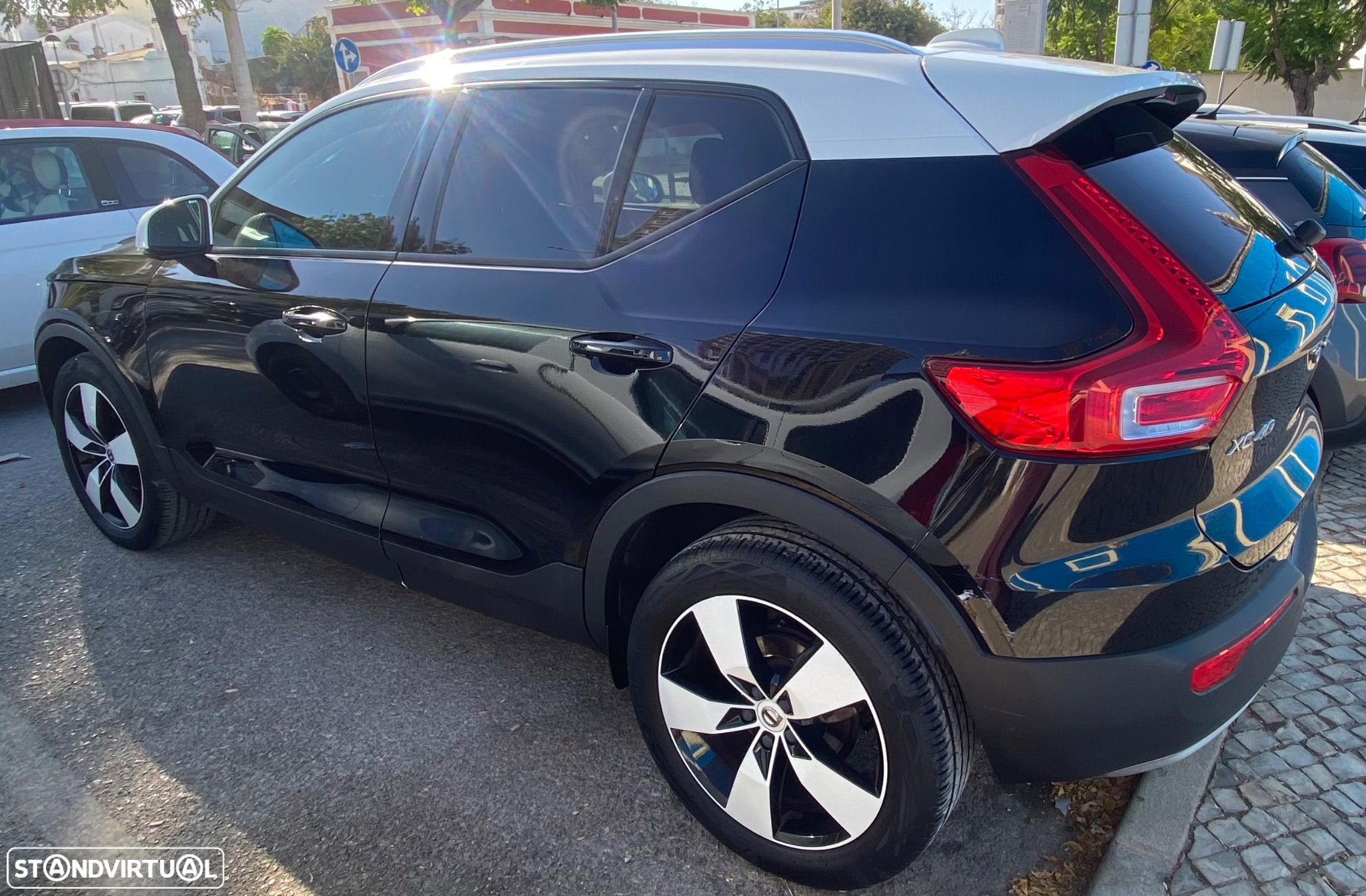 Volvo XC 40 1.5 T2 Momentum Plus - 26