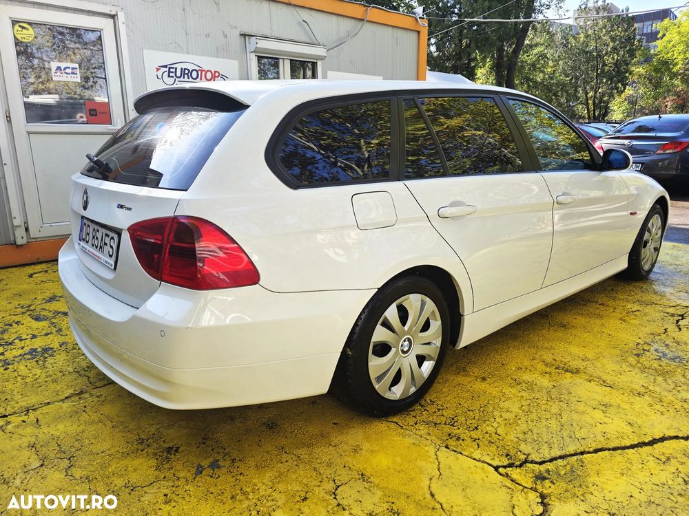 BMW Seria 3 318i Touring - 7