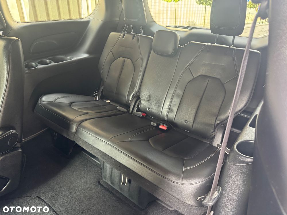 Chrysler Pacifica - 18