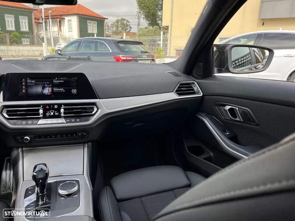 BMW 320 d Pack M Auto - 13