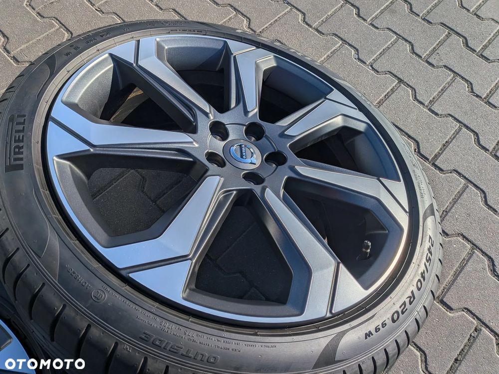Koła Volvo V60 Cross Country 20" (32207327) + Pirelli P Zero — komplet 4 szt., jak nowe - 4
