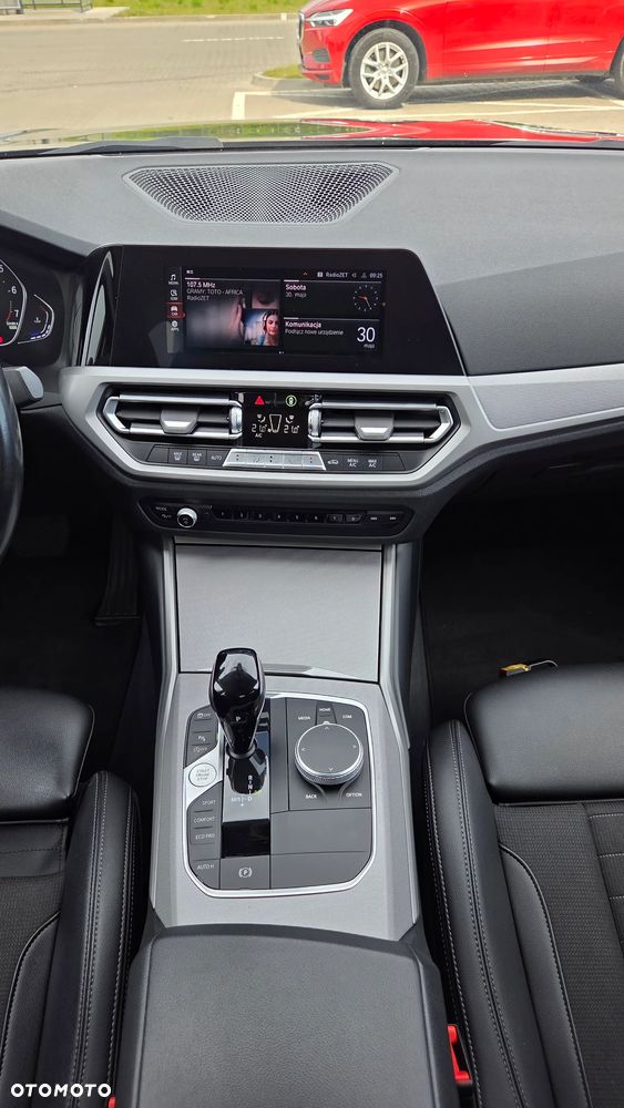 BMW Seria 3 330i - 29