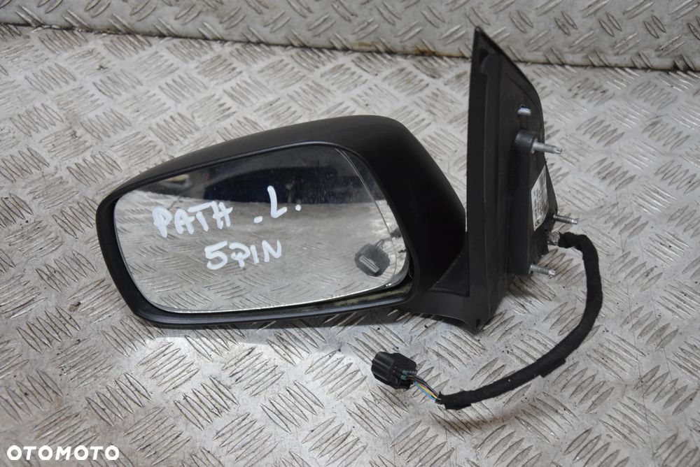 NISSAN PATHFINDER R51 LUSTERKO LEWE 5 PIN - 1