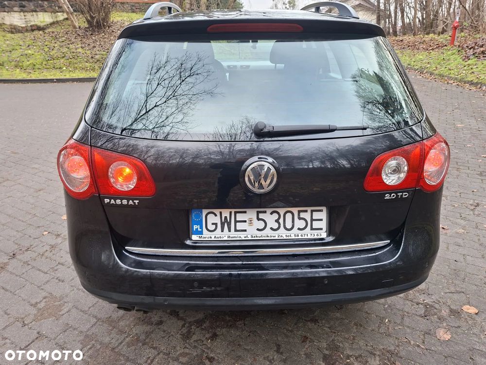 Volkswagen Passat - 4