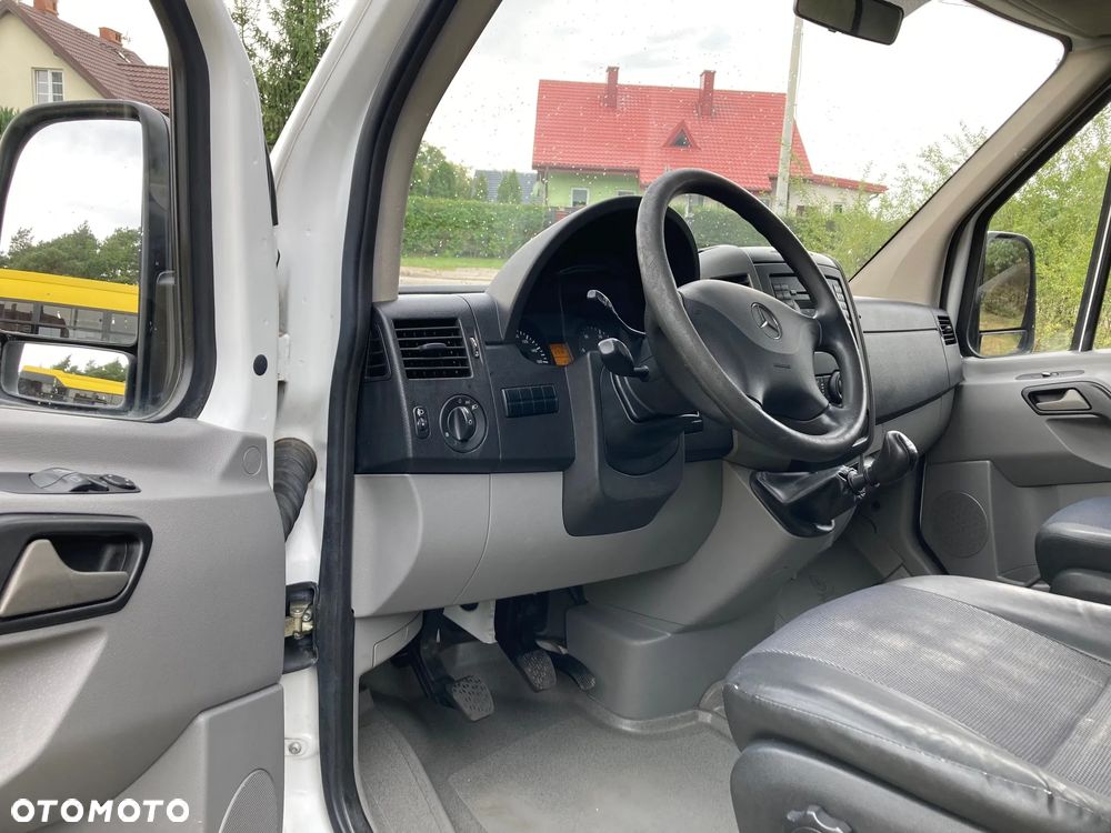 Mercedes-Benz SPRINTER - 5