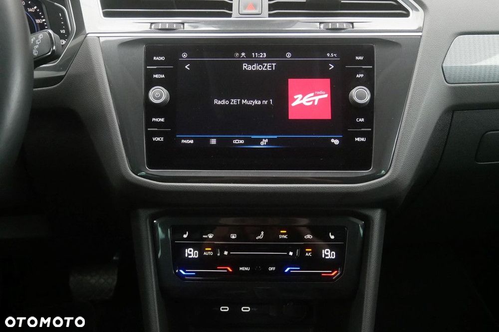 Volkswagen Tiguan - 10