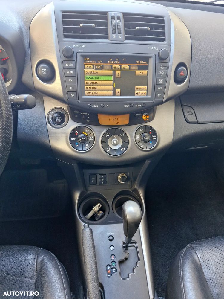 Toyota RAV4 2.2 D-4D 4x4 Automatik Executive - 6