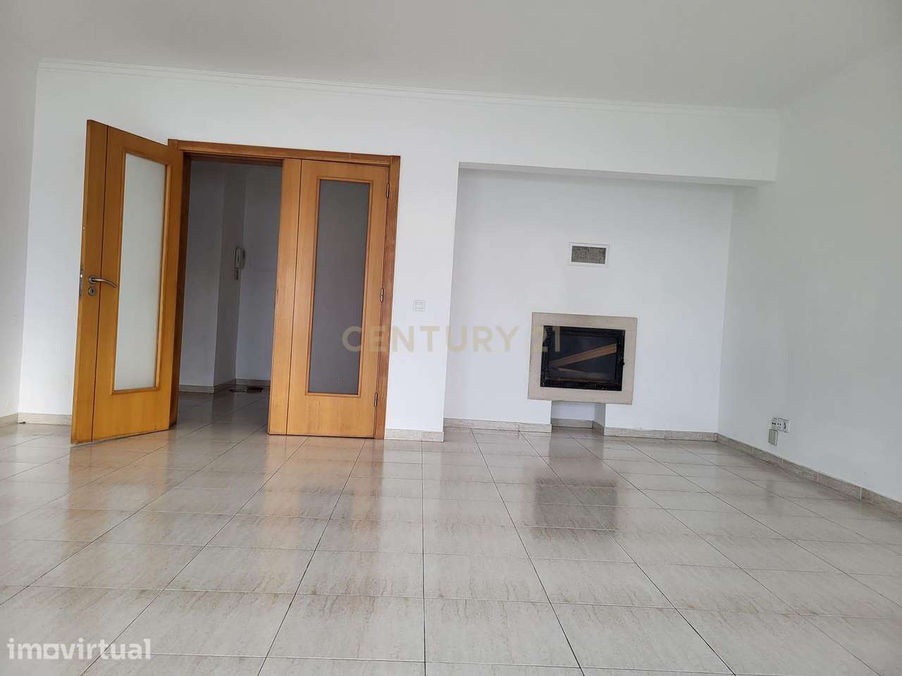 Apartamento T2 - Grande imagem: 2/15