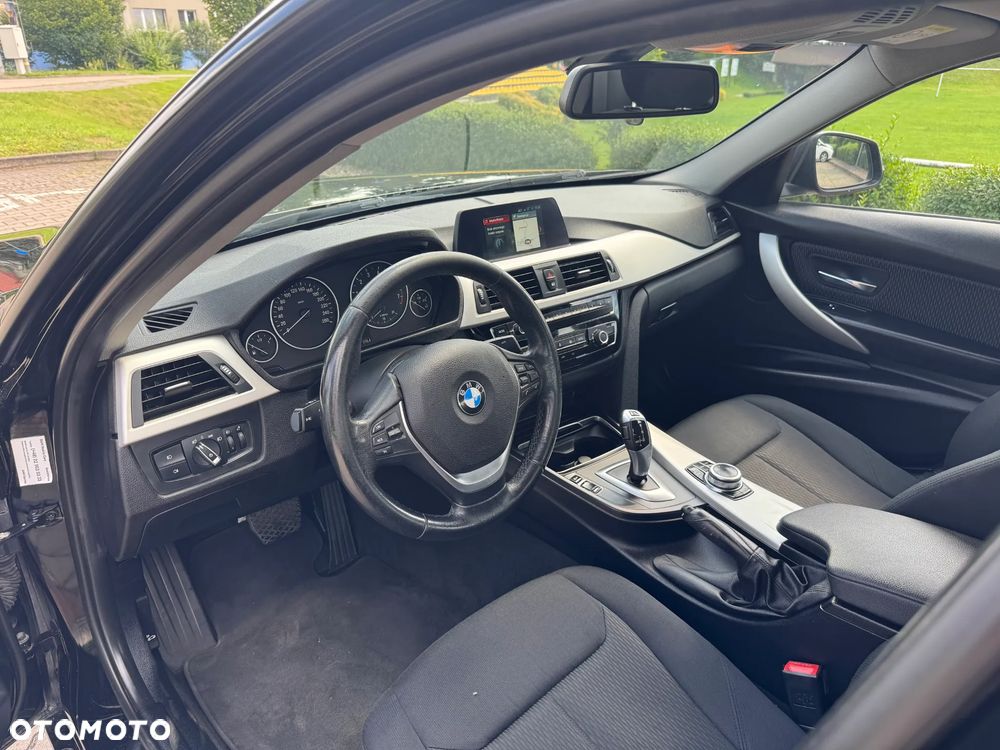 BMW Seria 3 318i GPF Luxury Line - 15