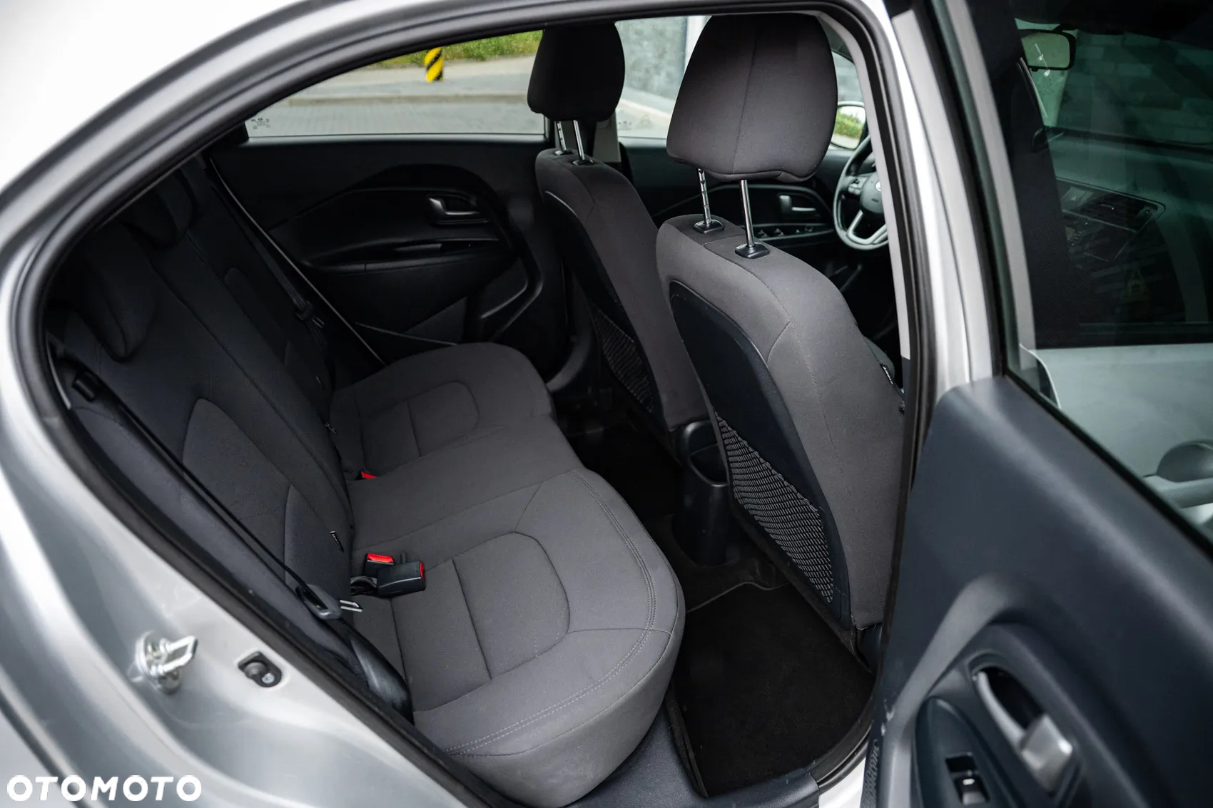 Kia Rio 1.2 Dream Team Edition - 20