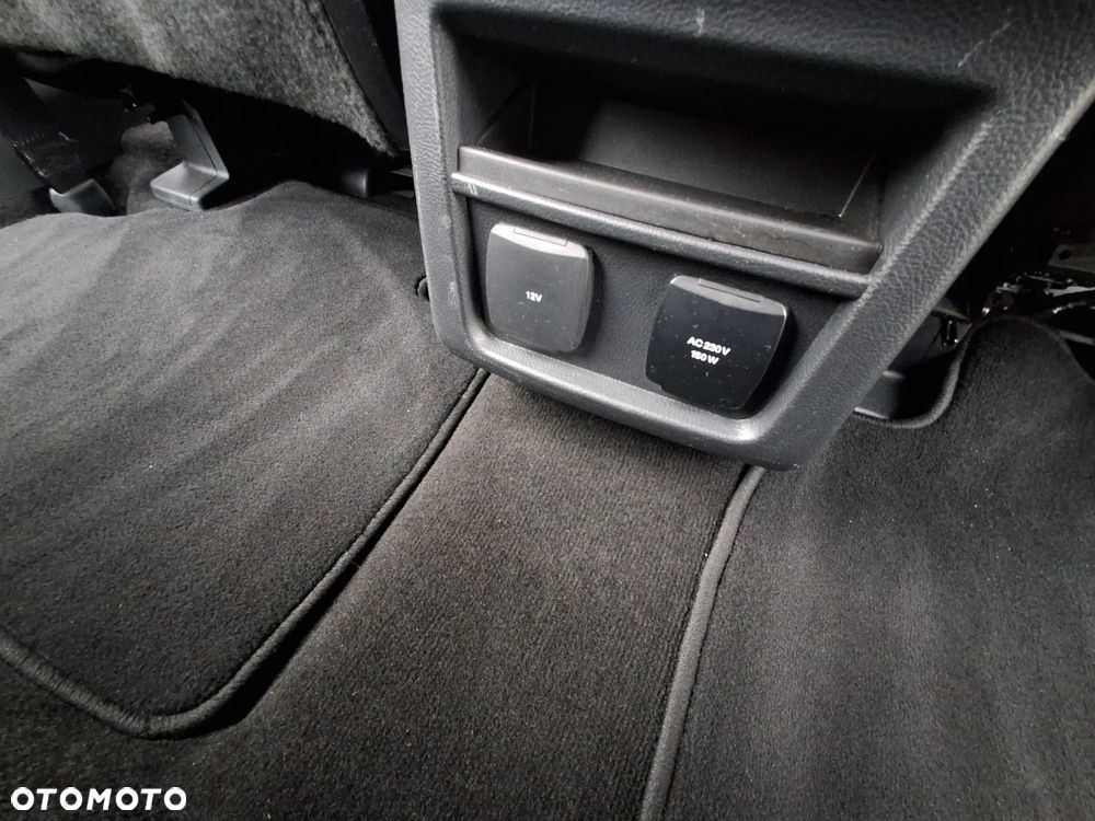 Ford S-Max 2.0 EcoBlue Titanium - 28