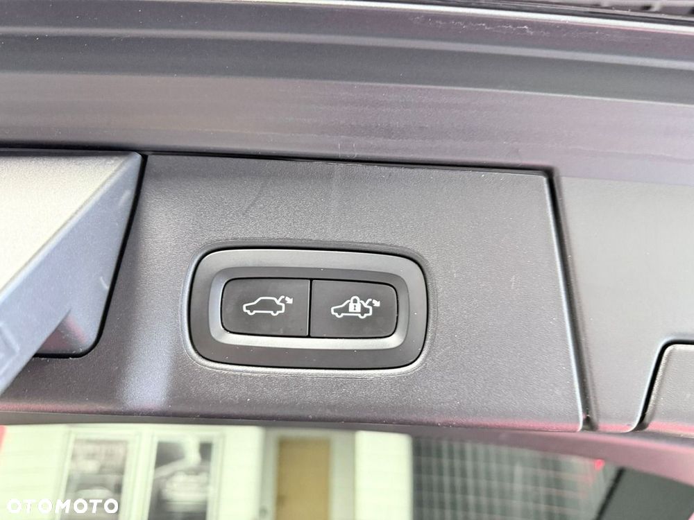 Volvo V90 D4 Geartronic Inscription - 35