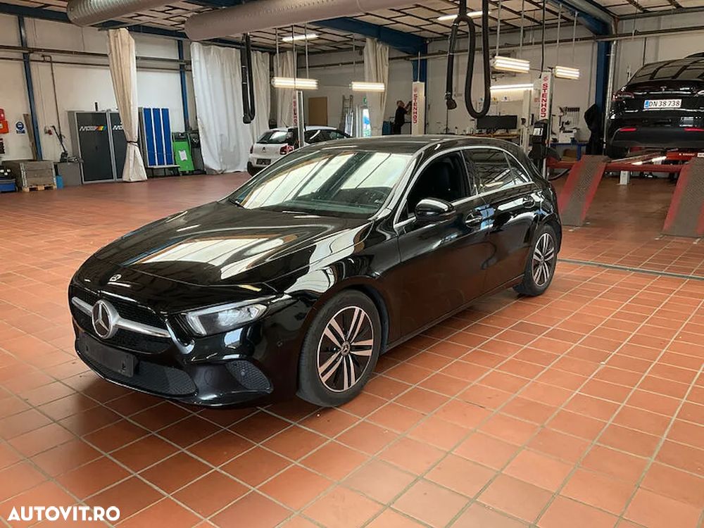 Mercedes-Benz A - 1