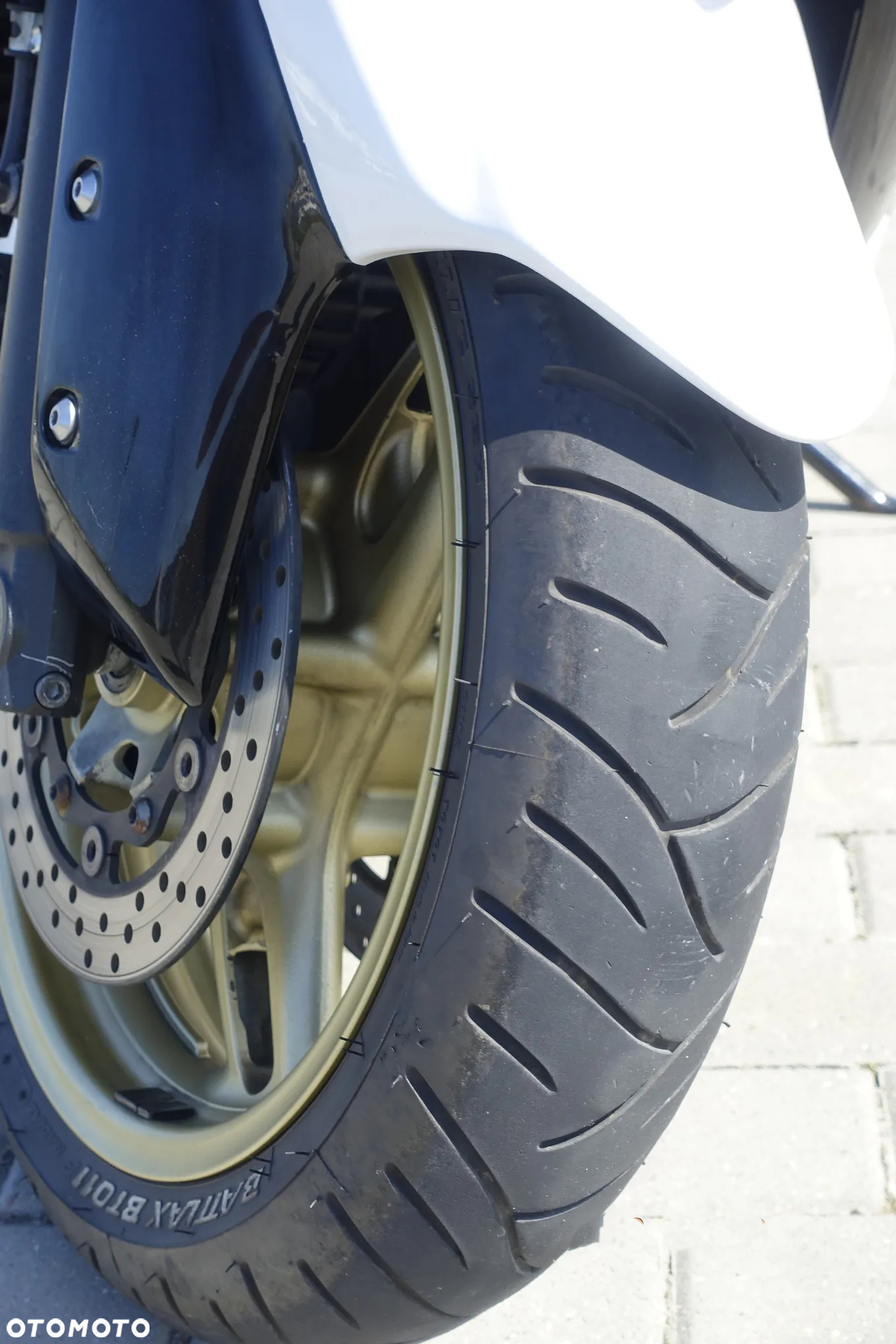 Yamaha Tmax - 16