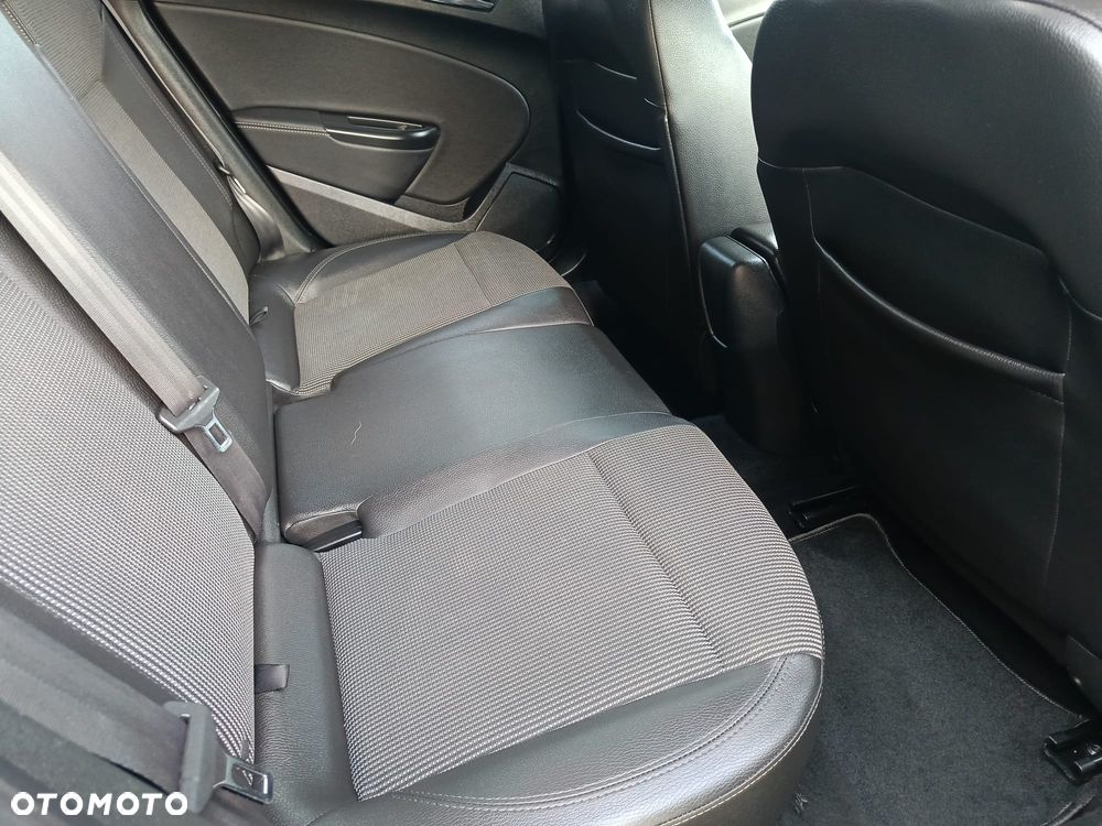 Opel Astra 1.4 Turbo Exklusiv - 16