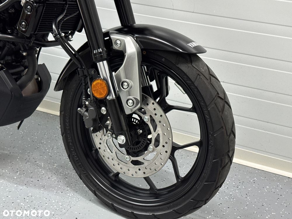 Yamaha XSR - 10