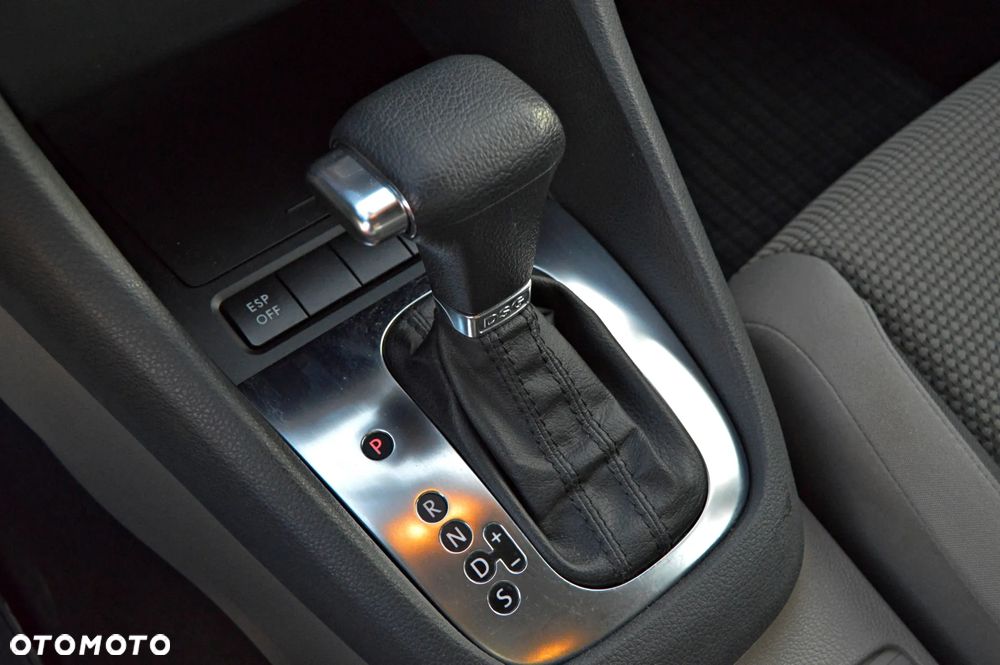 Volkswagen Golf 1.4 TSI Comfortline DSG - 12