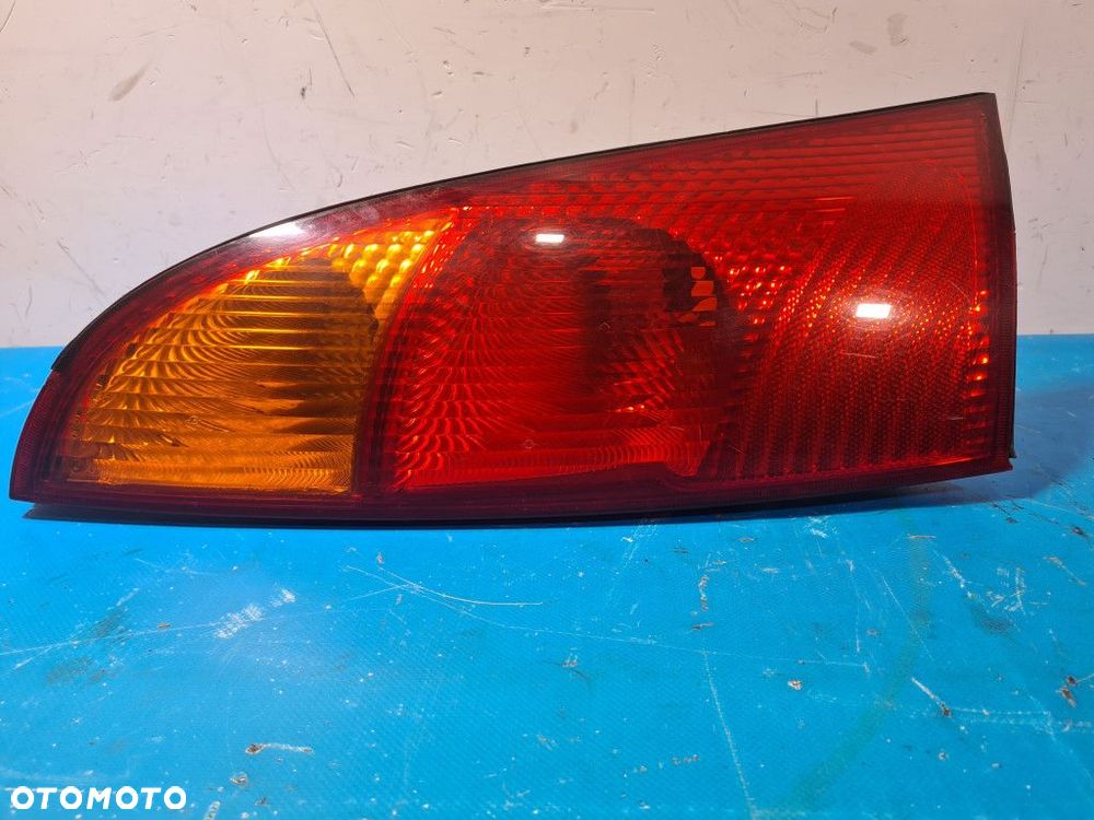 LAMPA TYŁ PRAWA FORD FOCUS MK 1 - 1