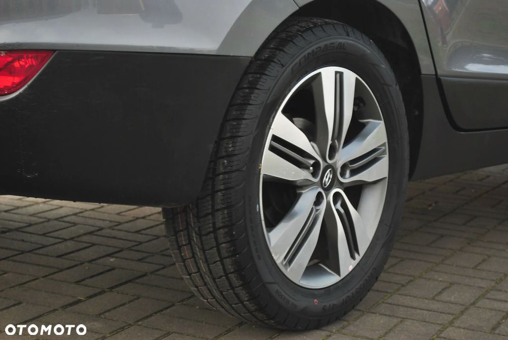 Hyundai ix35 1.7 CRDi 2WD blue Finale Gold - 10