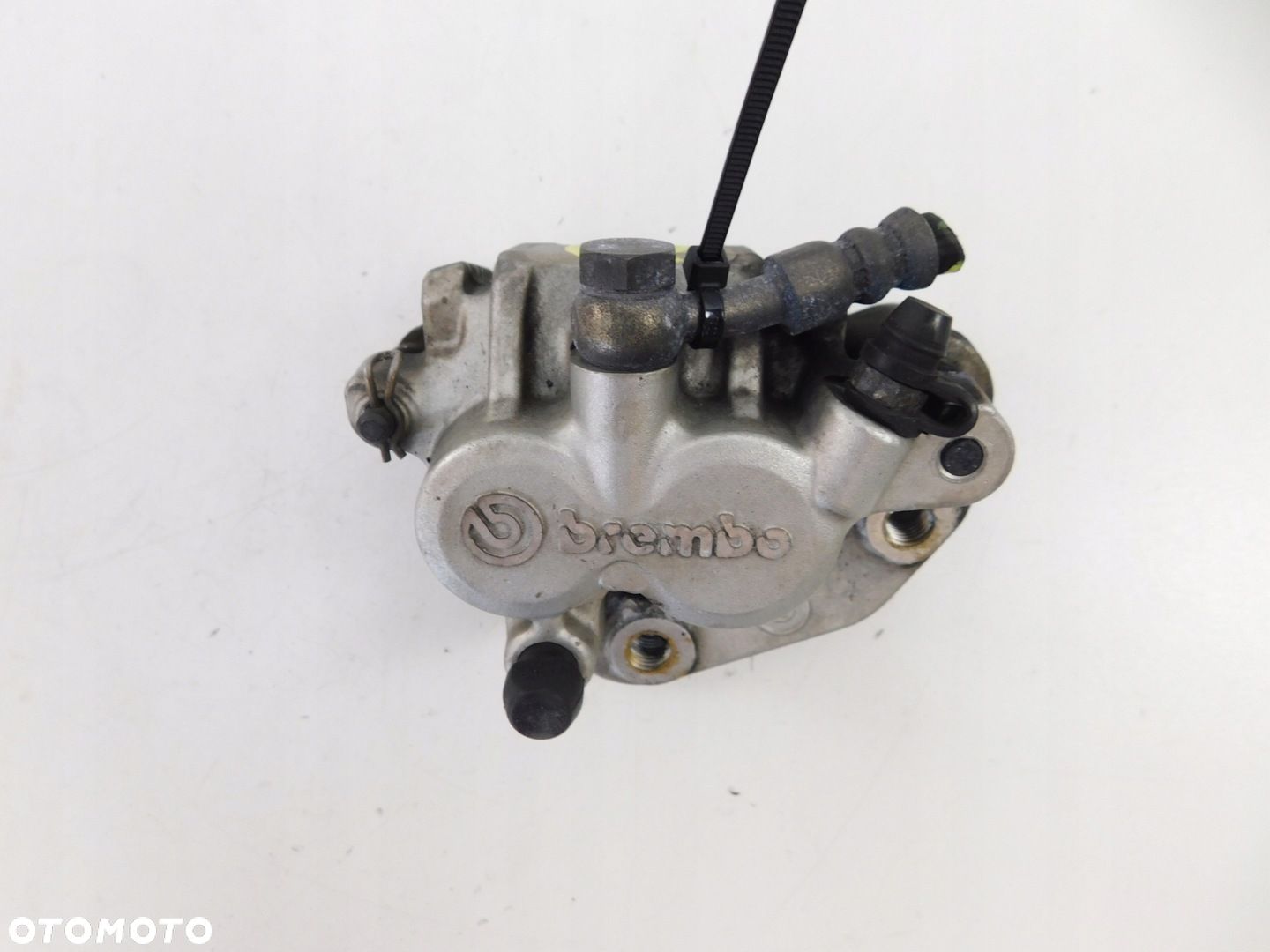 YAMAHA XTZ 660 TENERE ZACISK HAMULCA PRZÓD PRAWY - 1