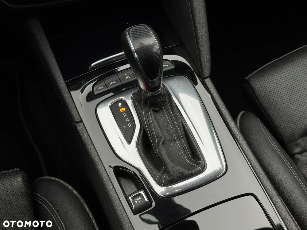 Opel Insignia 2.0 T 4x4 Exclusive S&S - 33