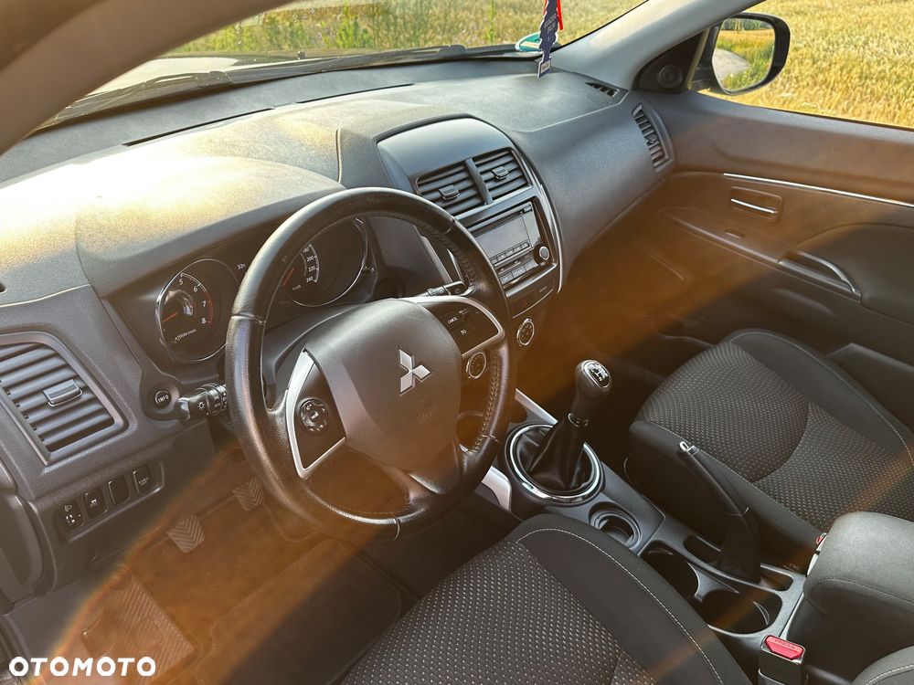 Mitsubishi ASX - 13