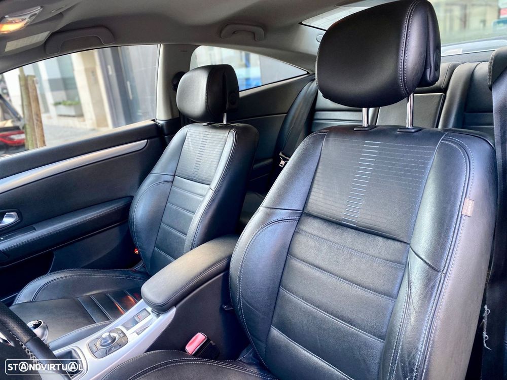 Renault Laguna Coupe 2.0 dCi GT - 14