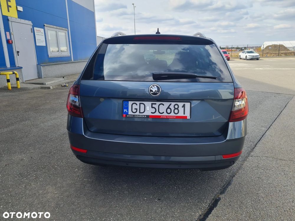 Skoda Octavia 2.0 TDI 4x4 Edition DSG - 5