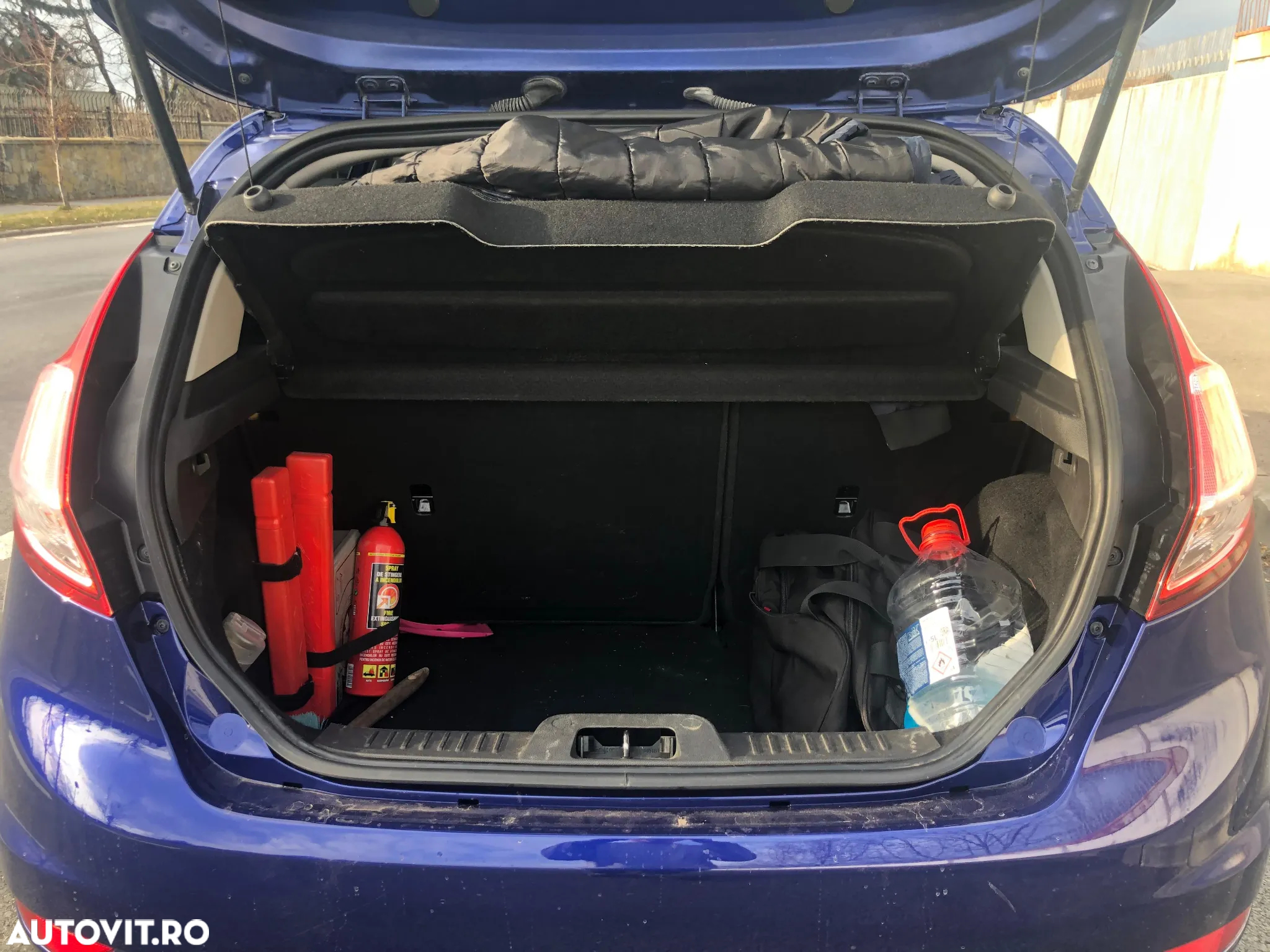 Ford Fiesta 1.5 TDCi DPF Titanium - 6