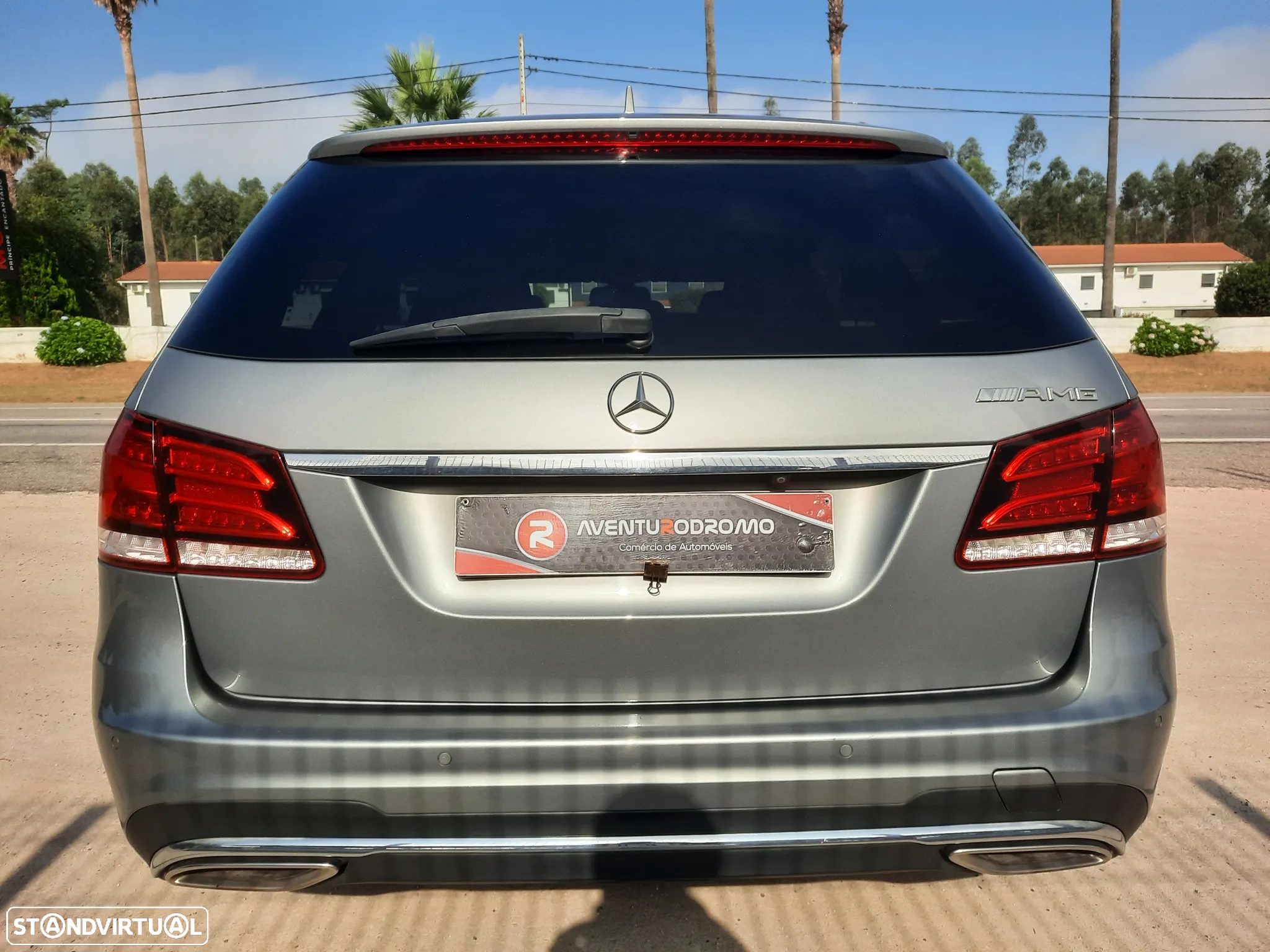 Mercedes-Benz E 300 Bluetec Hybrid Avantgarde - 13