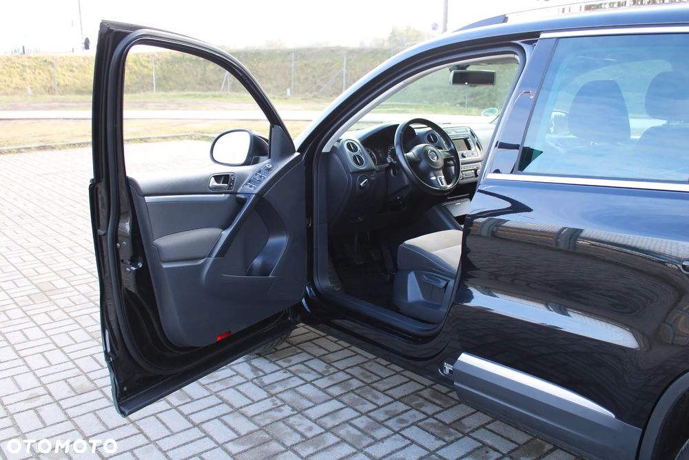 Volkswagen Tiguan - 23