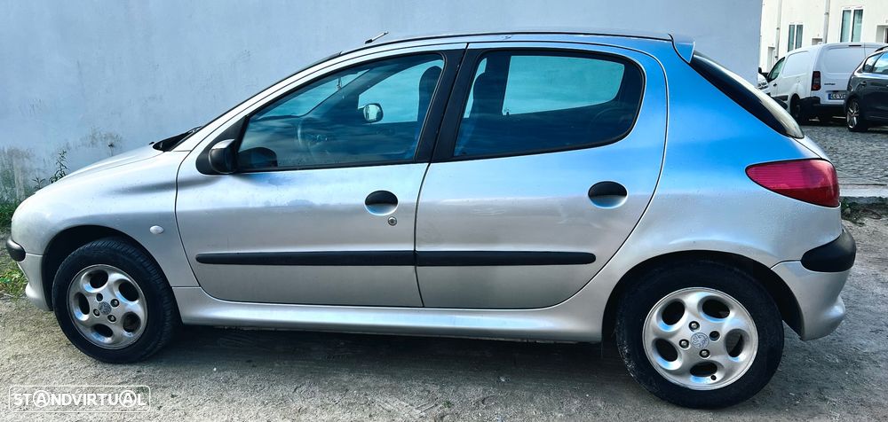 Peugeot 206
