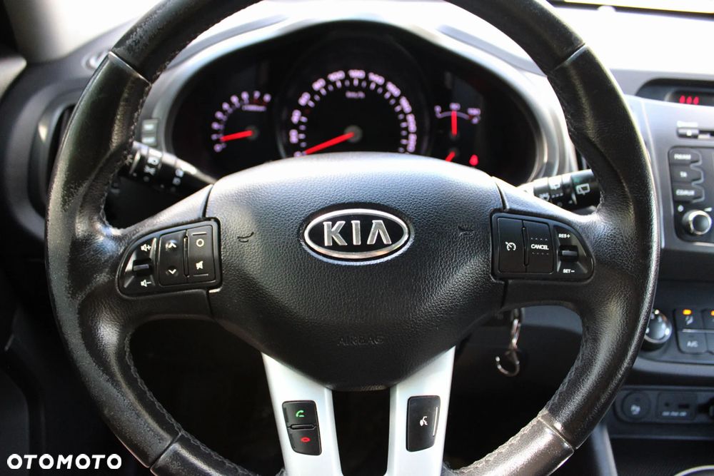 Kia Sportage 2.0 L - 38