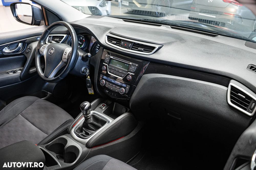 Nissan Qashqai 1.6 DCI N-Connecta - 28