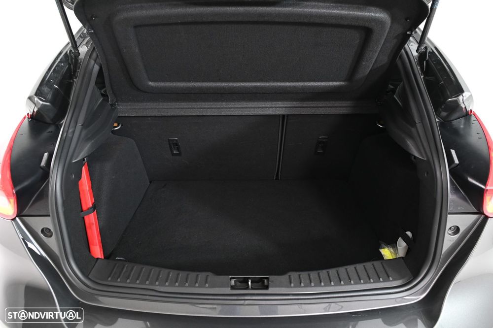 Ford Focus 1.0 EcoBoost ST-Line - 12