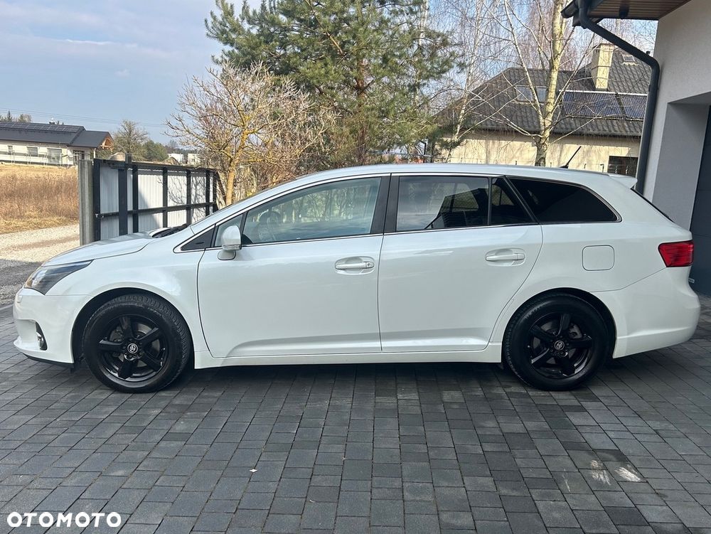 Toyota Avensis Touring Sports 1.8 Business Edition - 9