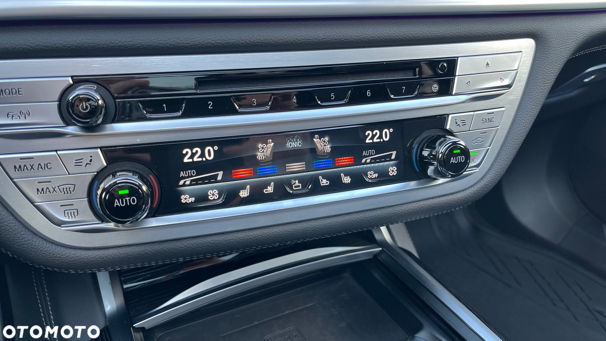 BMW Seria 7 740Ld xDrive sport - 33