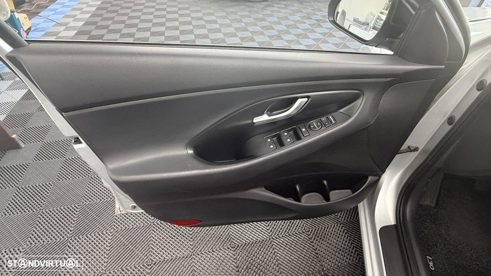 Hyundai i30 1.0 T-GDi Style+Navi - 12