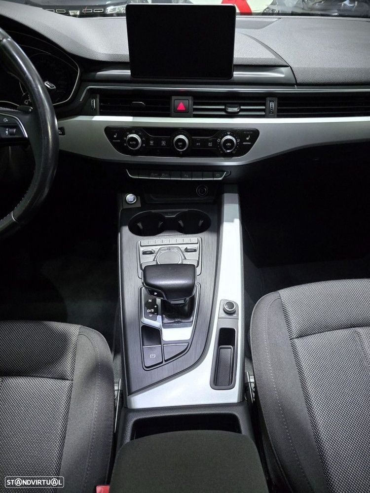 Audi A4 Avant 2.0 TDI Design S tronic - 21