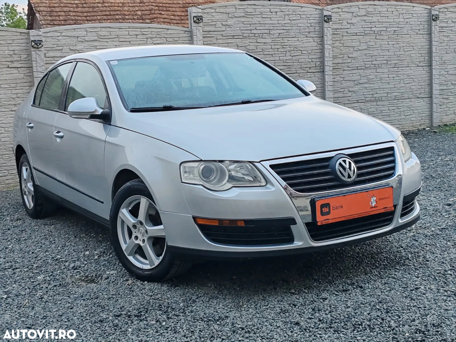 Volkswagen Passat - 2